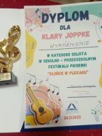 Wyróżnienie w szkolno-przedszkolnym konkursie piosenki &quot;Słońce w plecaku&quot;